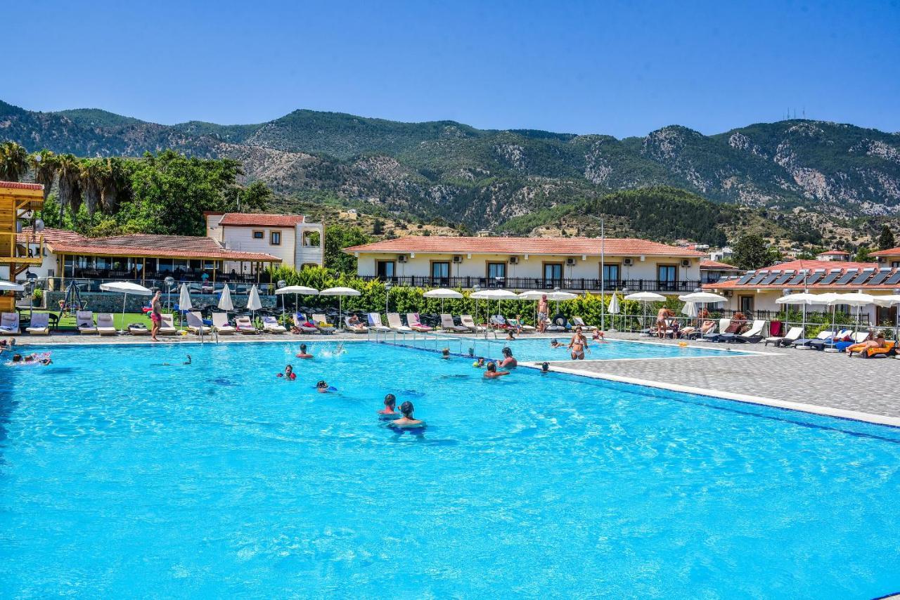 Riverside Garden Resort & Suna'S Beach Club Krini Eksteriør bilde