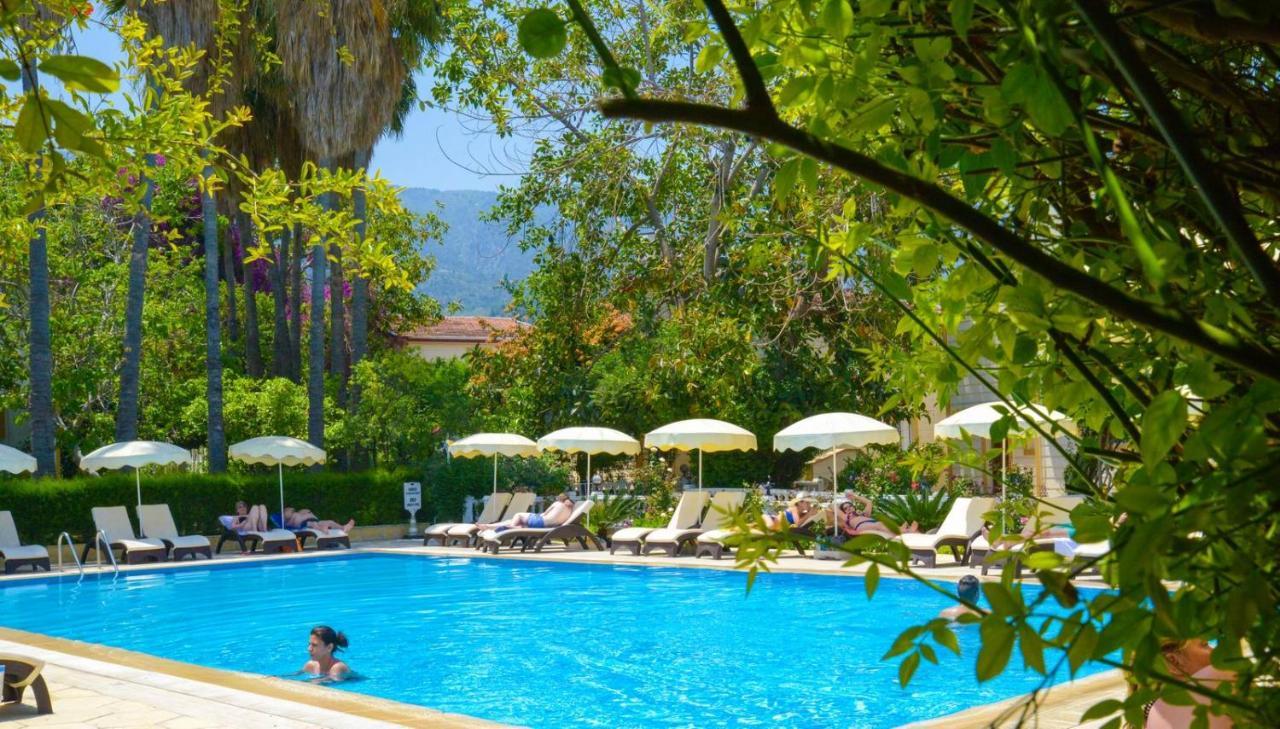 Riverside Garden Resort & Suna'S Beach Club Krini Eksteriør bilde